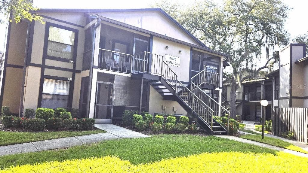 4025 ANGEL OAK COURT UNIT 102 TAMPA, FL 33613