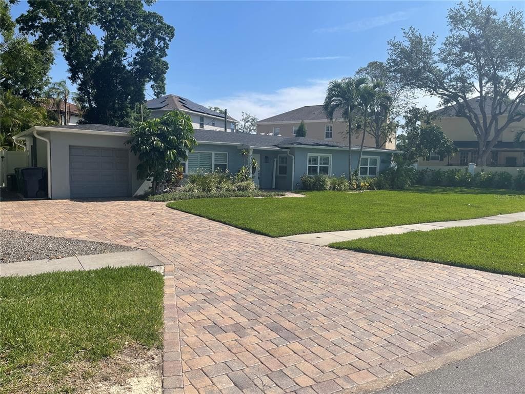 633 BOSPHOROUS AVENUE TAMPA, FL 33606