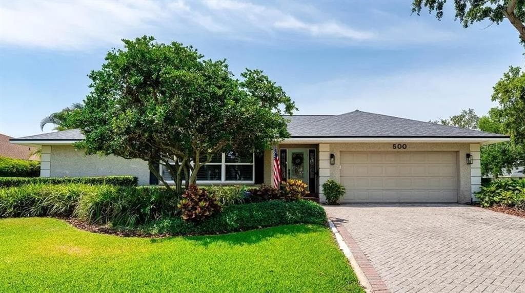 500 TALLAHASSEE DRIVE NE ST PETERSBURG, FL 33702