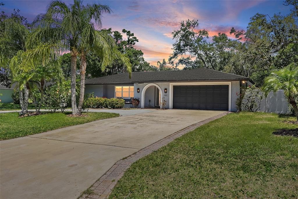 6821 DATE PALM AVENUE S ST PETERSBURG, FL 33707