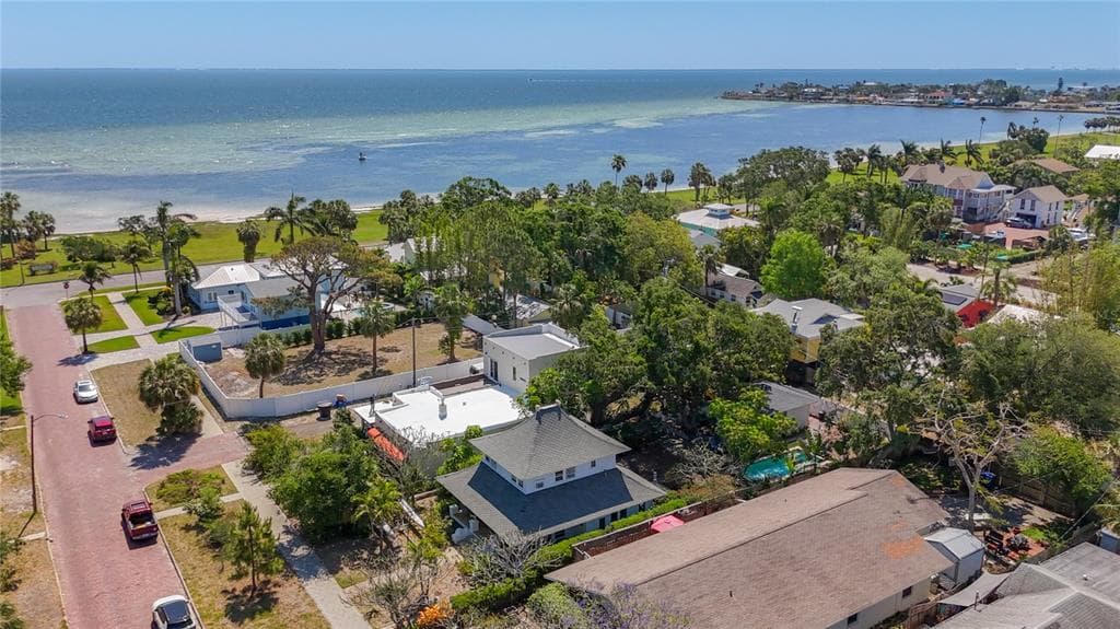 226 16TH AVENUE SE ST PETERSBURG, FL 33701