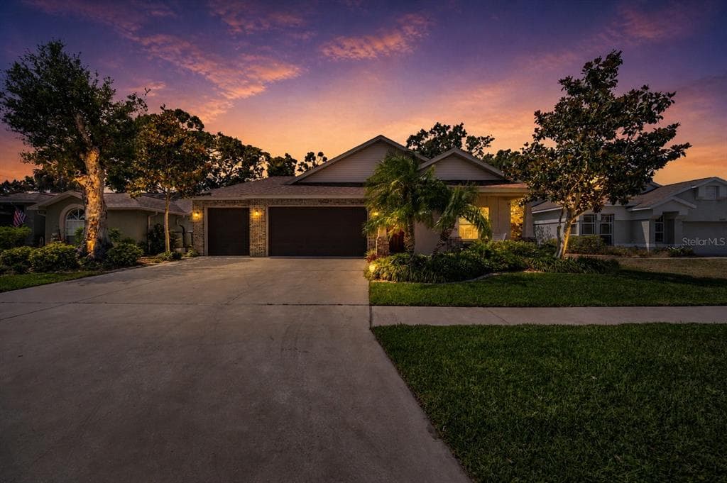 3610 MONTERO COURT SUN CITY CENTER, FL 33573