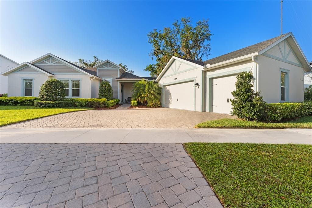 5903 NATURE RIDGE LANE LITHIA, FL 33547