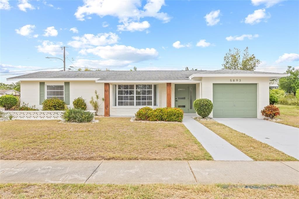 5893 32ND AVENUE N ST PETERSBURG, FL 33710