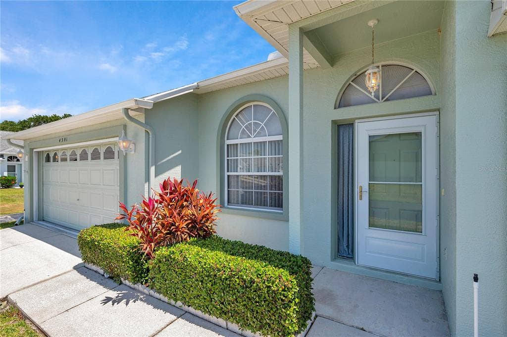 4301 AVANTI CIRCLE NEW PORT RICHEY, FL 34655