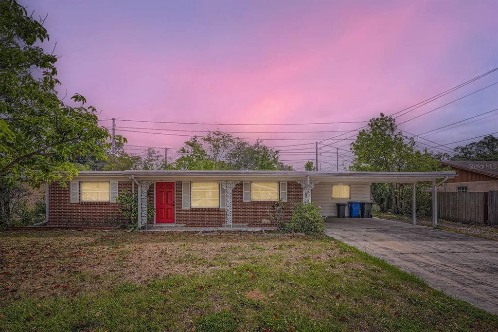 3026 PINEDALE AVENUE LAKELAND, FL 33803