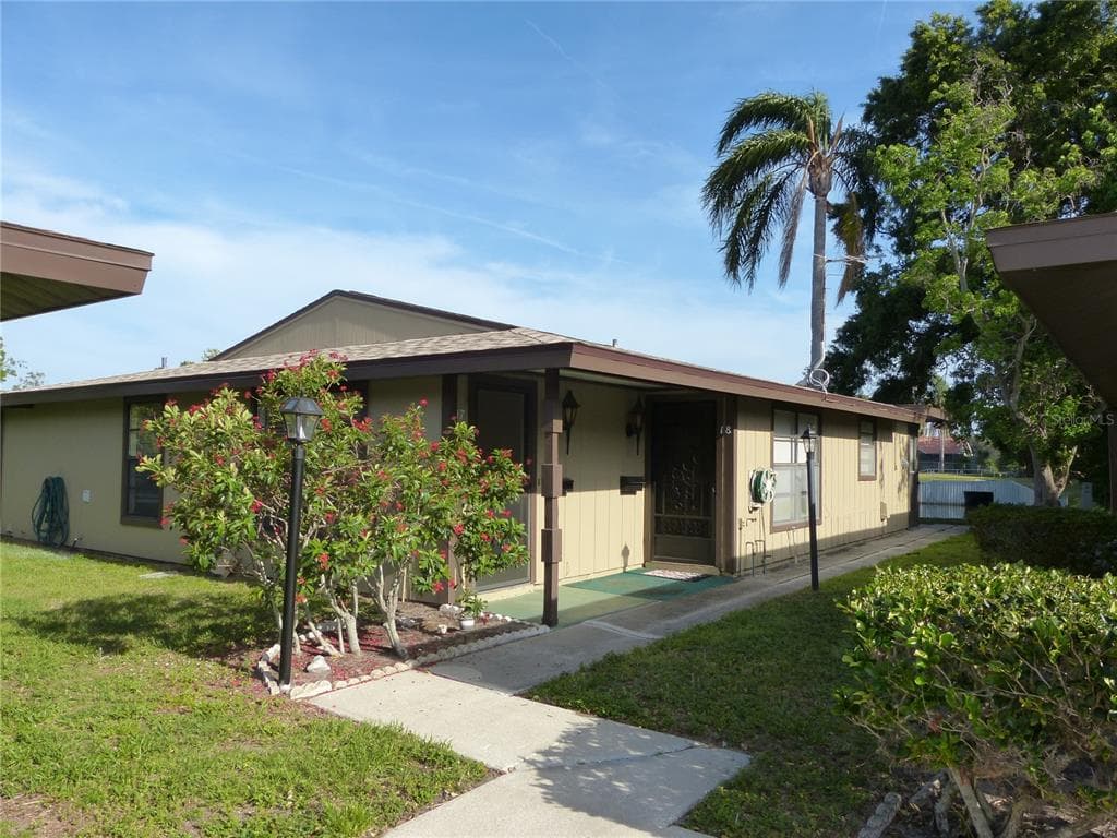 1980 TAHITIAN PLACE UNIT 17 DUNEDIN, FL 34698