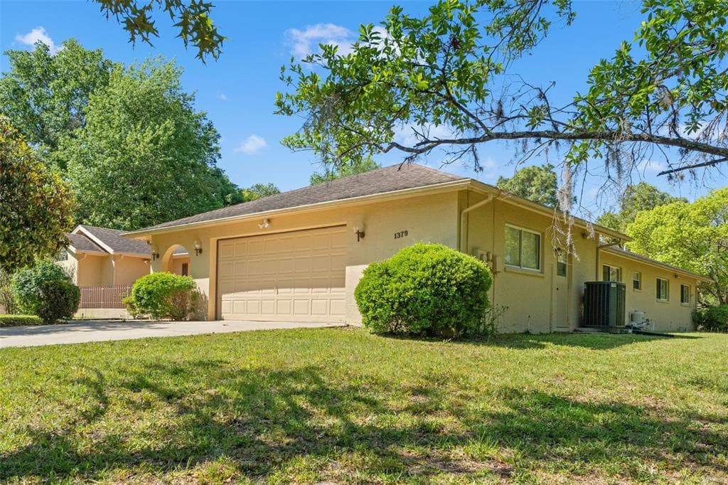 1379 MATTHEW AVENUE SPRING HILL, FL 34609