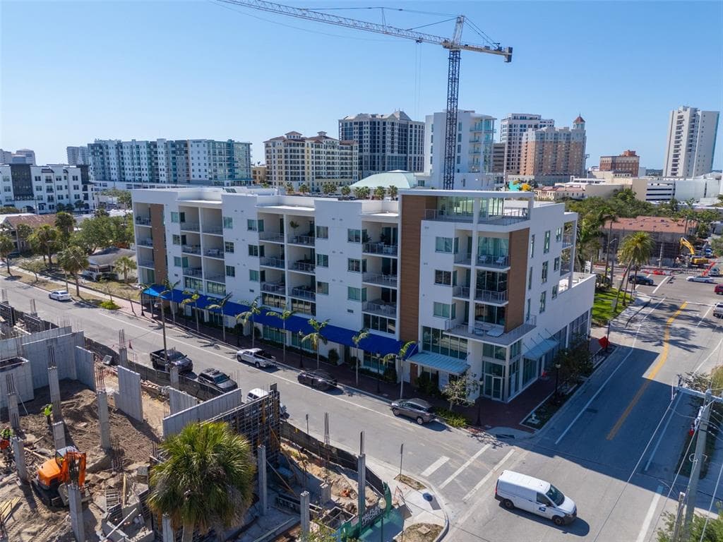 332 COCOANUT AVENUE UNIT 505 SARASOTA, FL 34236
