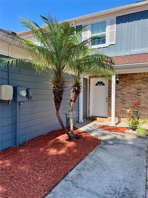 6256 OAK CLUSTER CIRCLE TAMPA, FL 33634