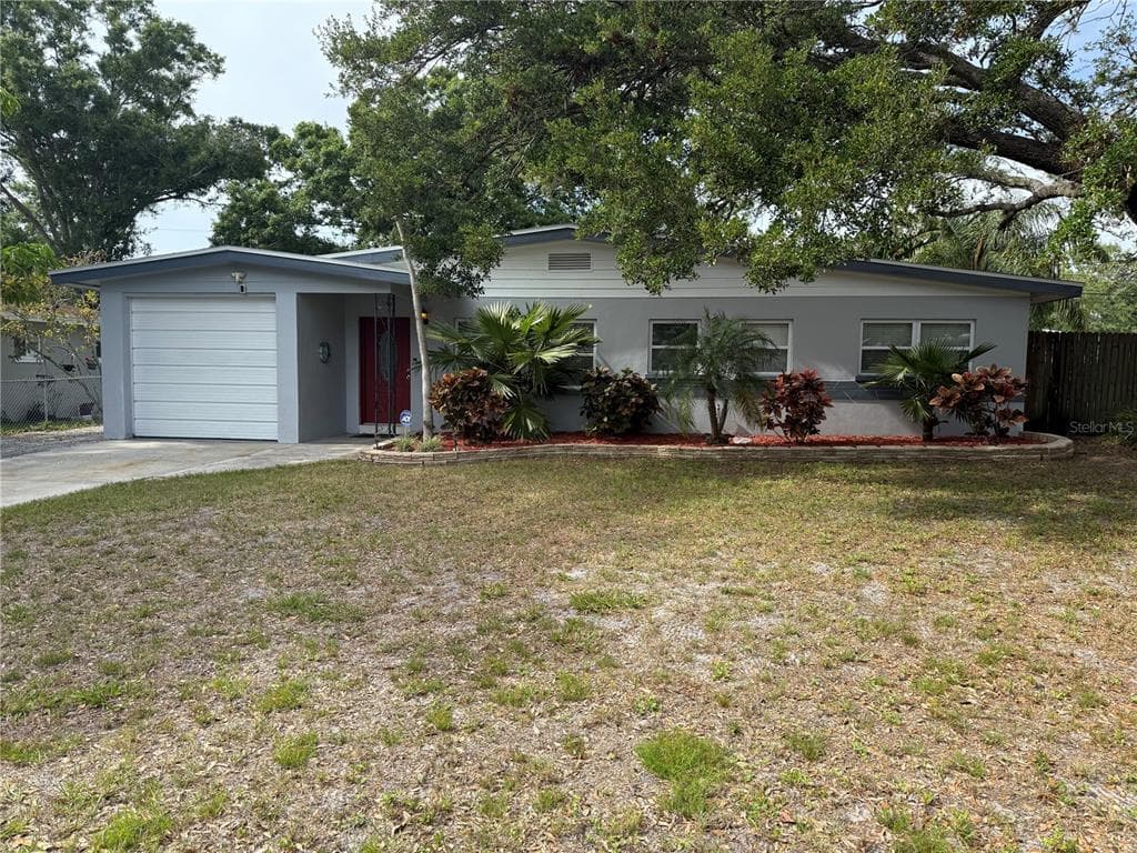 1542 SHERWOOD STREET CLEARWATER, FL 33755