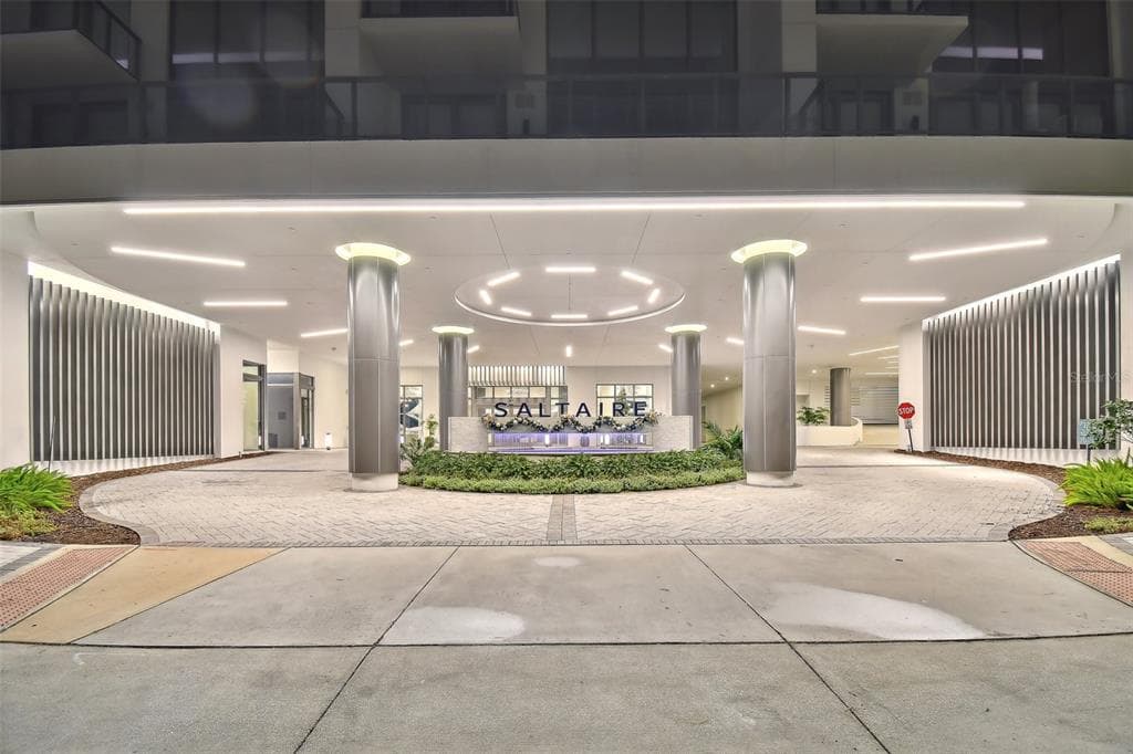 301 1ST STREET S UNIT 1206 ST PETERSBURG, FL 33701
