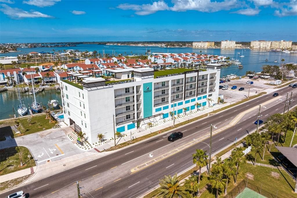 400 150TH AVENUE UNIT 506
