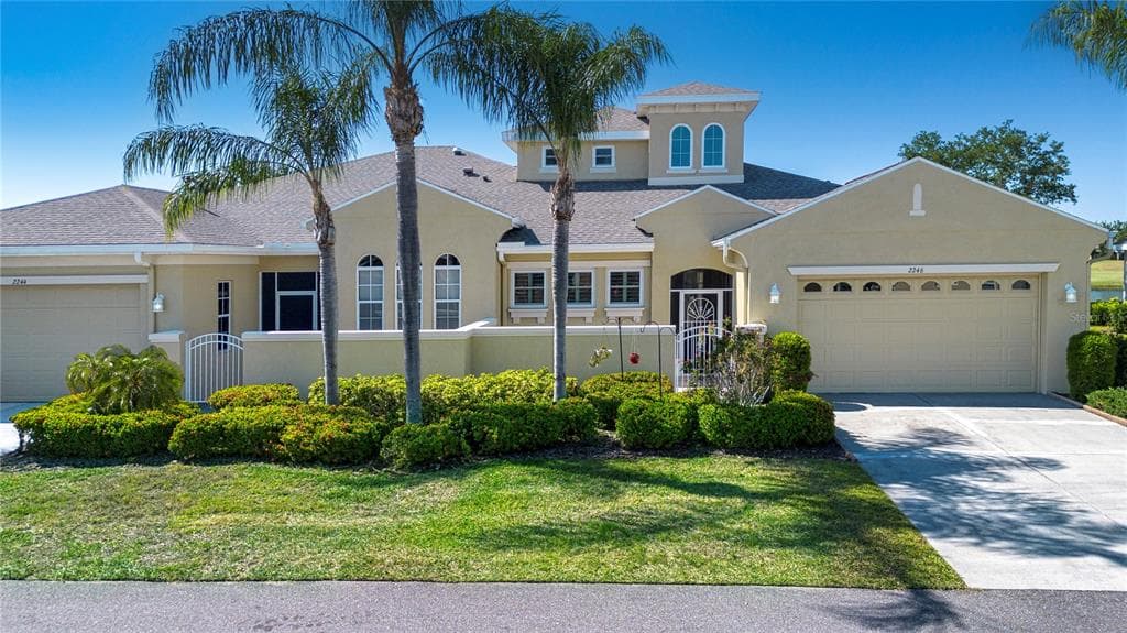 2246 SIFIELD GREENS WAY UNIT 36 SUN CITY CENTER, FL 33573
