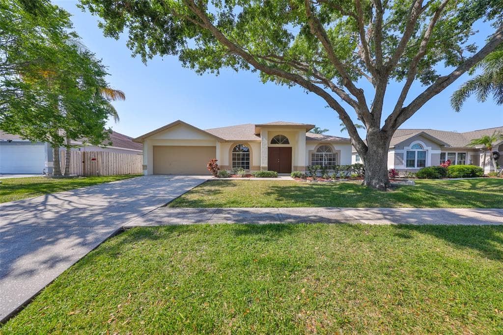 1604 STORINGTON AVENUE BRANDON, FL 33511
