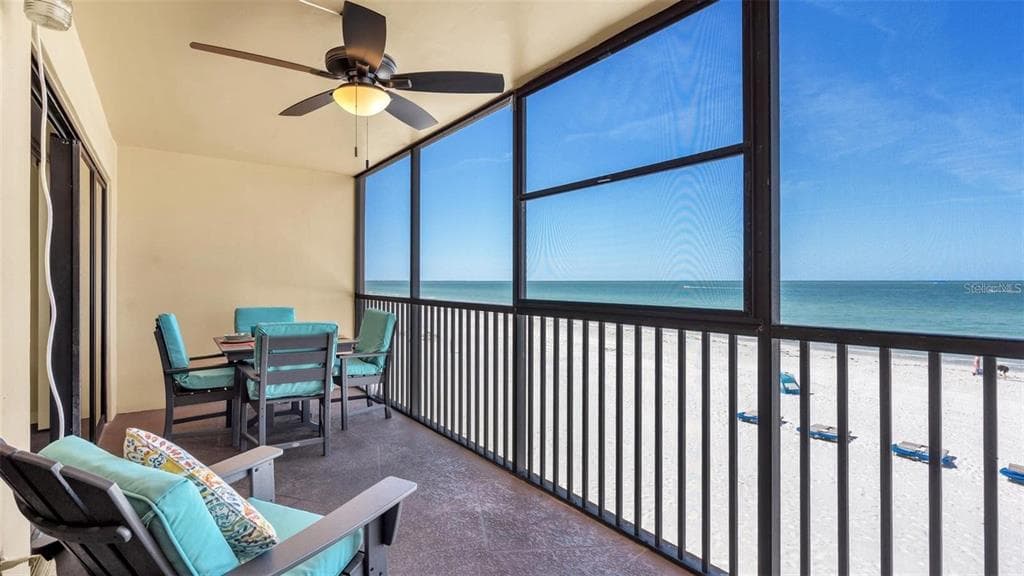 13720 GULF BOULEVARD UNIT 305 MADEIRA BEACH, FL 33708