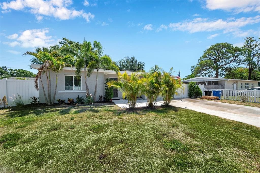 7631 18TH WAY N ST PETERSBURG, FL 33702