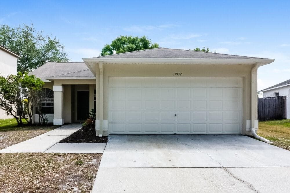 11942 LARK SONG LOOP RIVERVIEW, FL 33579