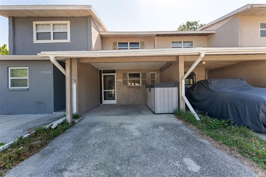 1700 AZALEA COURT UNIT B OLDSMAR, FL 34677