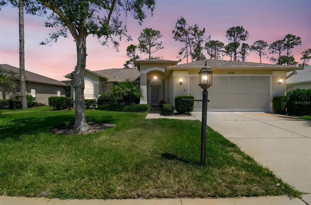 11147 BRAMBLELEAF WAY HUDSON, FL 34667
