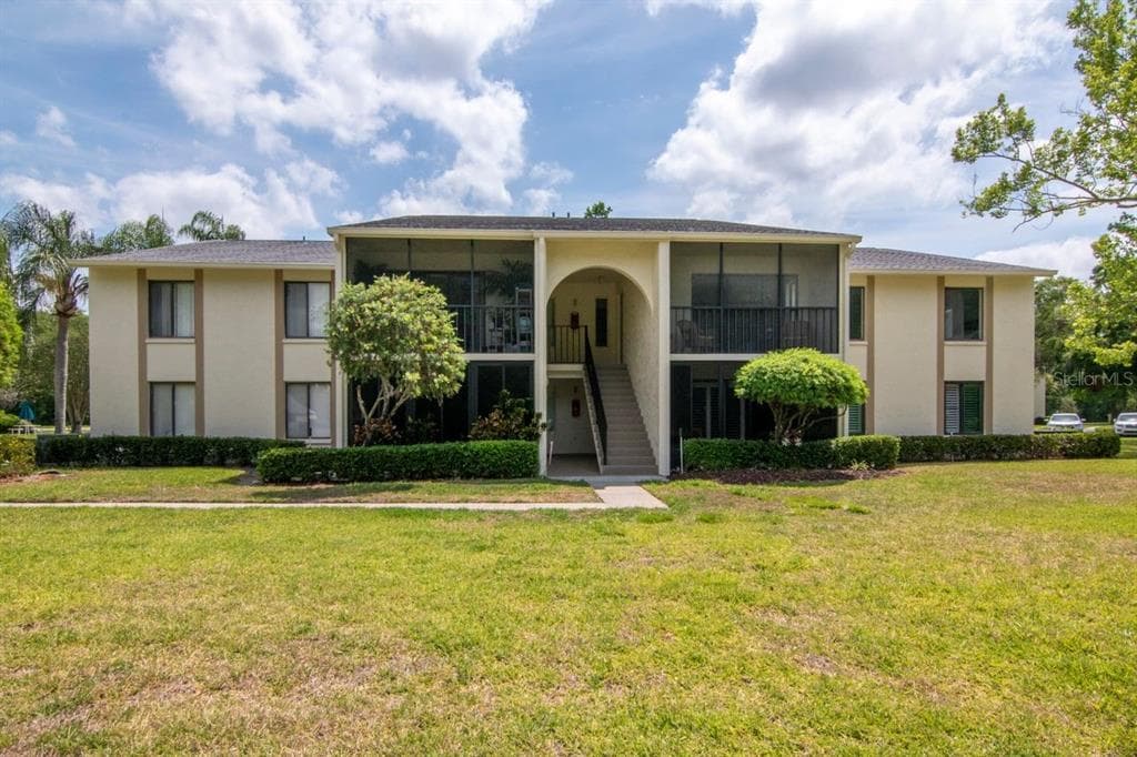1400 PINE GLEN LANE UNIT B2 TARPON SPRINGS, FL 34688