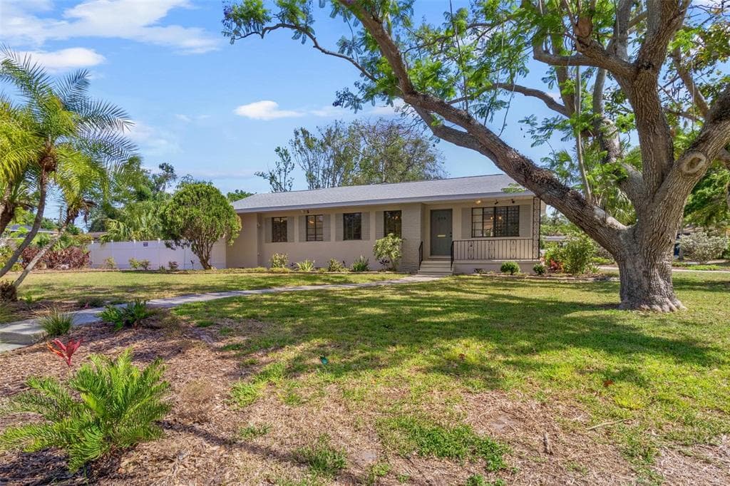 300 22ND AVENUE S ST PETERSBURG, FL 33705