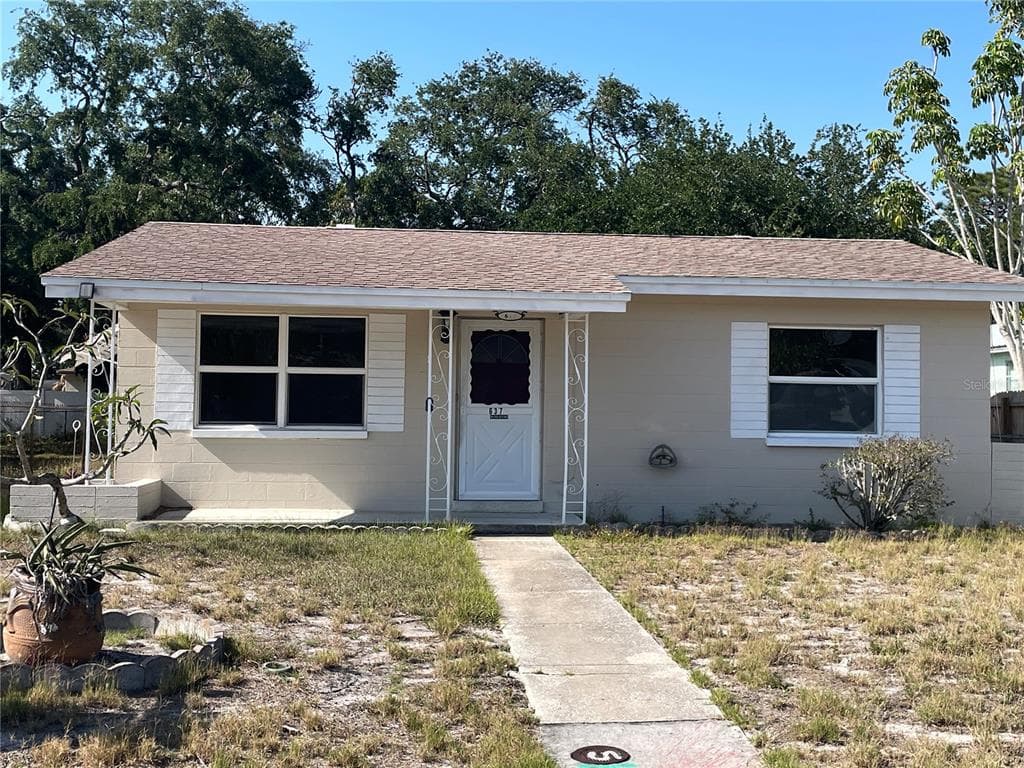 637 64TH AVENUE S ST PETERSBURG, FL 33705