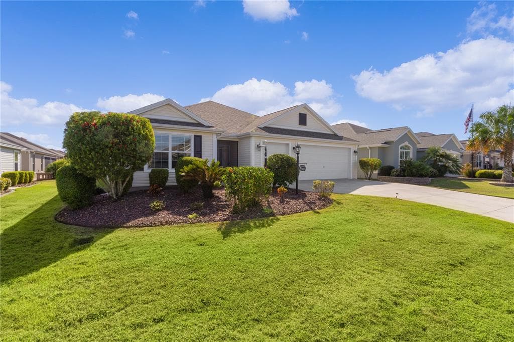3823 FELLOWSHIP AVENUE THE VILLAGES, FL 32163
