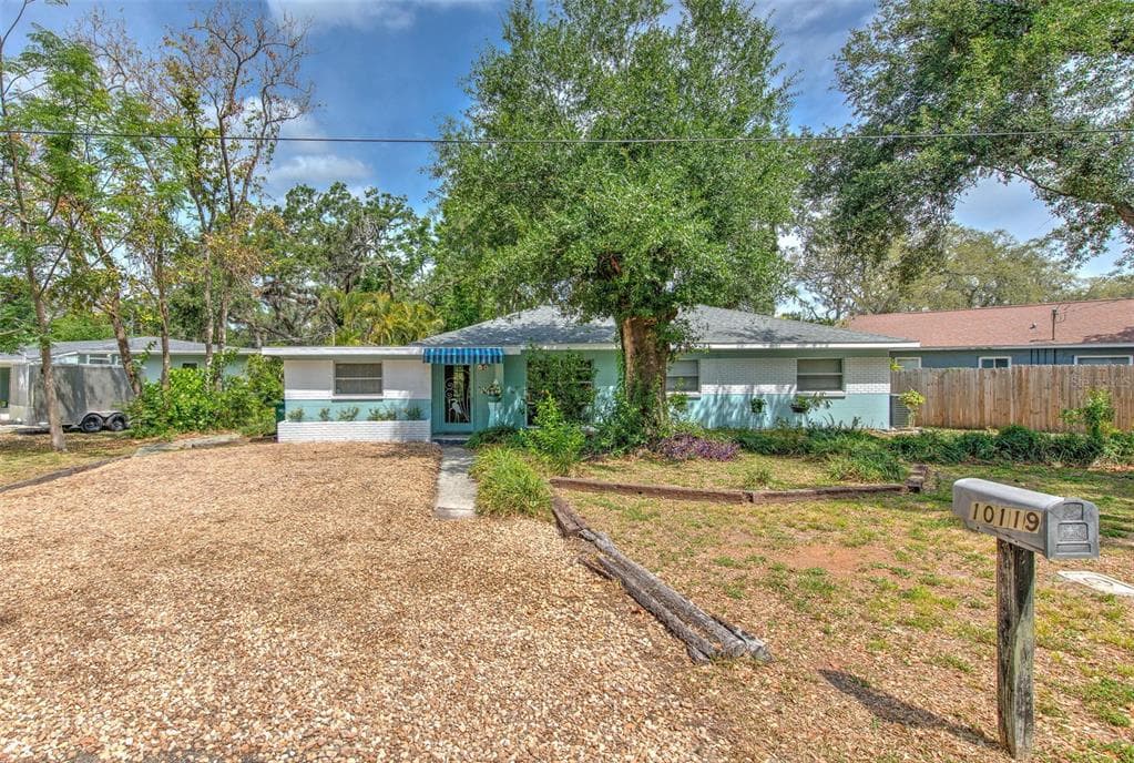 10119 CLIFF CIRCLE