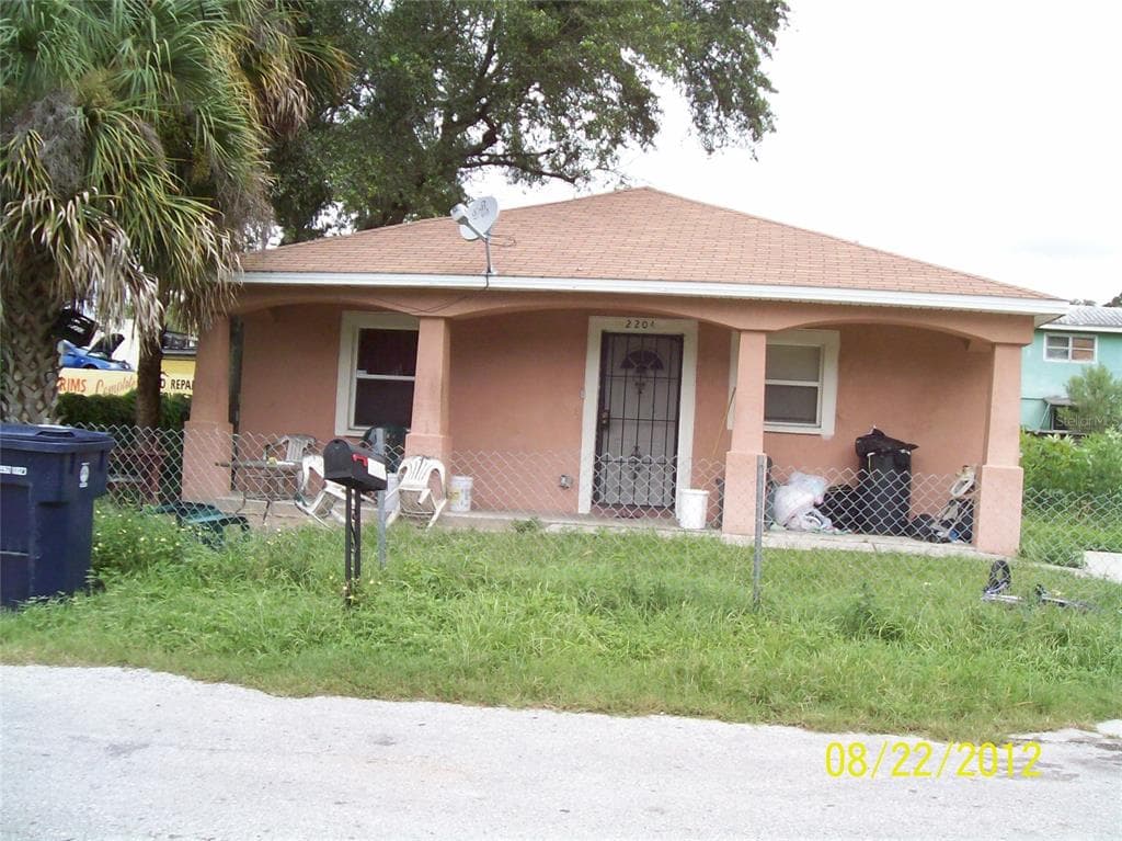 2204 E 25TH AVENUE TAMPA, FL 33605