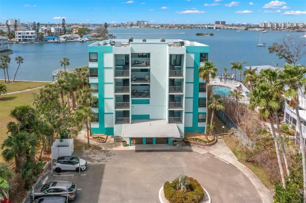 1848 SHORE DRIVE S UNIT 402 SOUTH PASADENA, FL 33707
