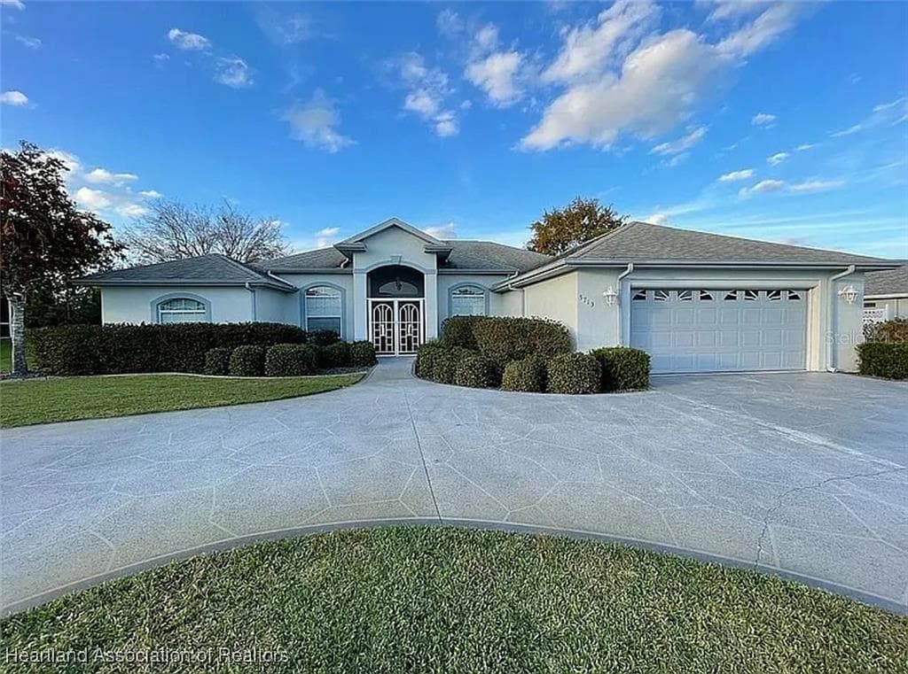5713 ANGELO CIRCLE SEBRING, FL 33872