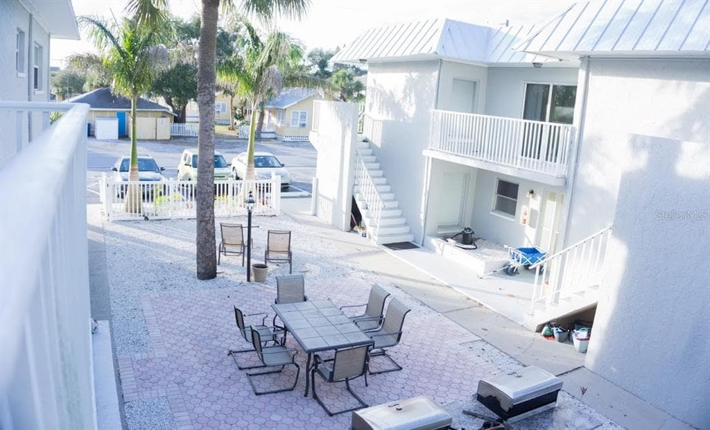 701 1ST STREET UNIT 3 INDIAN ROCKS BEACH, FL 33785