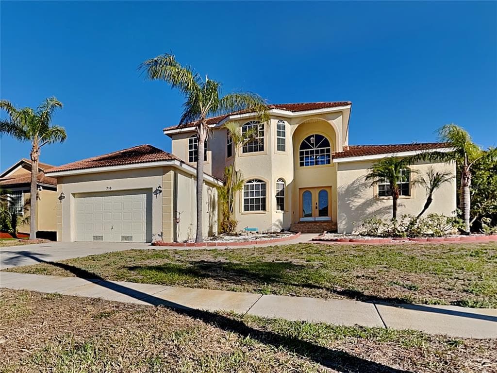 716 BUNKER VIEW DRIVE APOLLO BEACH, FL 33572