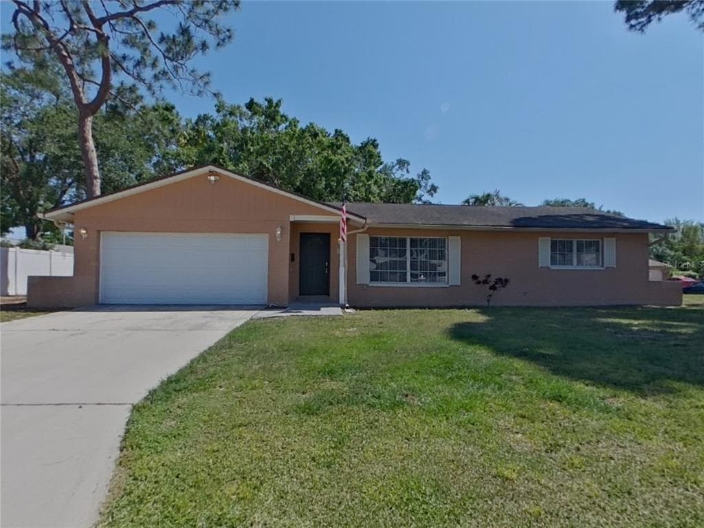 1840 76TH AVENUE N ST PETERSBURG, FL 33702