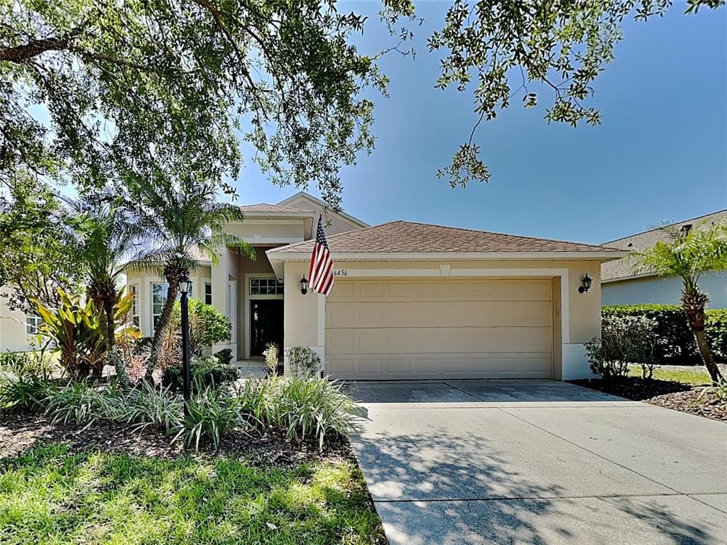 6456 BLUE GROSBEAK CIRCLE LAKEWOOD RANCH, FL 34202