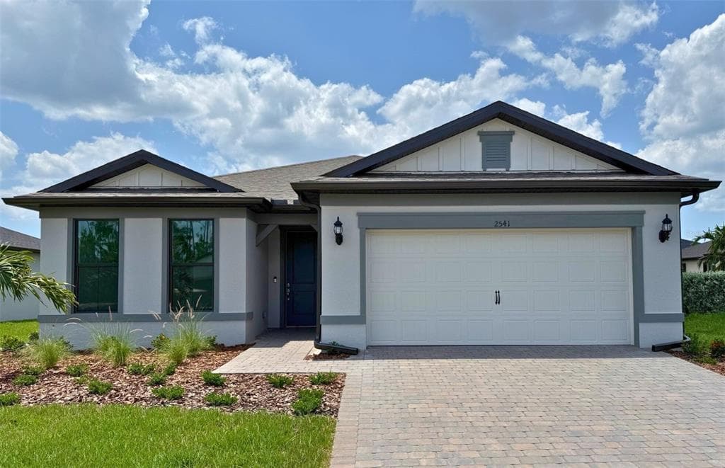 2541 CHARTER OAK DRIVE NORTH PORT, FL 34289