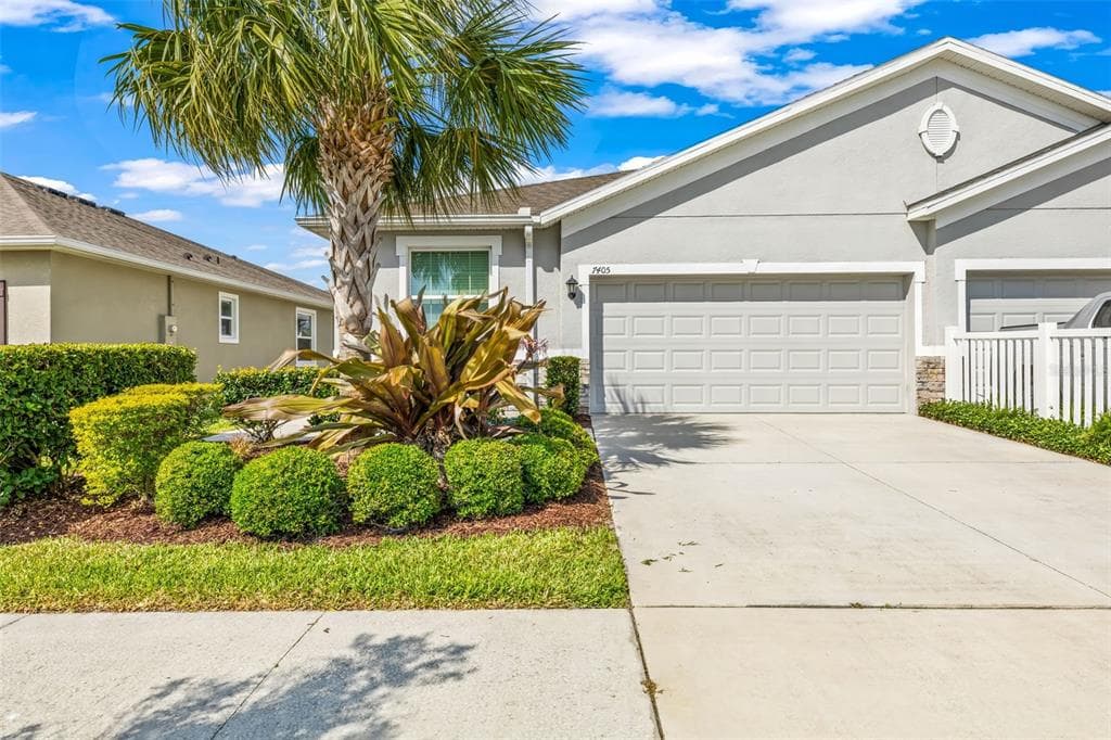 7405 STONEBROOK CIRCLE WESLEY CHAPEL, FL 33545