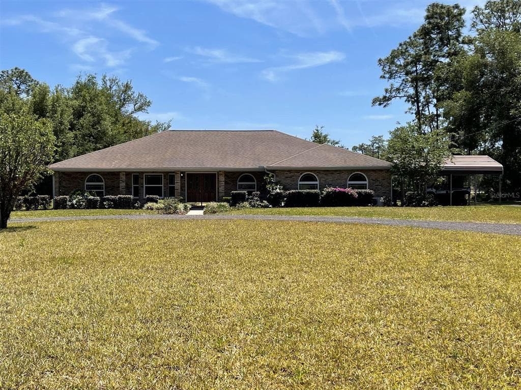 1275 MAN O WAR DRIVE DELAND, FL 32724