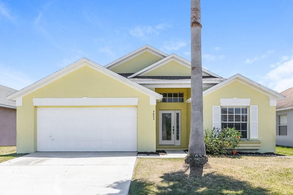 2262 MALLARD CREEK CIRCLE KISSIMMEE, FL 34743