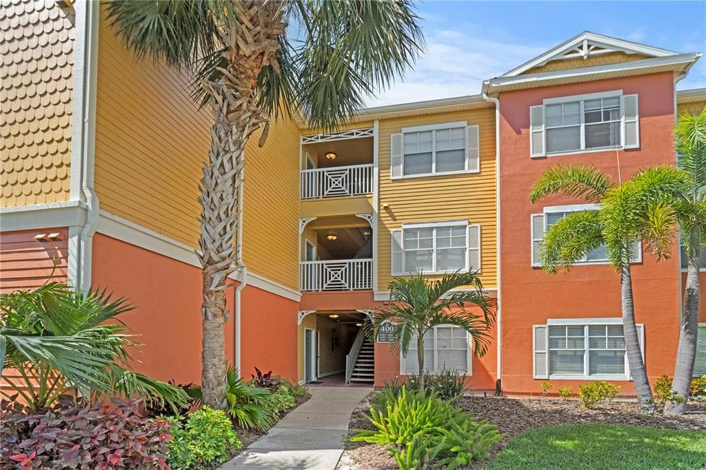 4207 S DALE MABRY HIGHWAY UNIT 4201 TAMPA, FL 33611