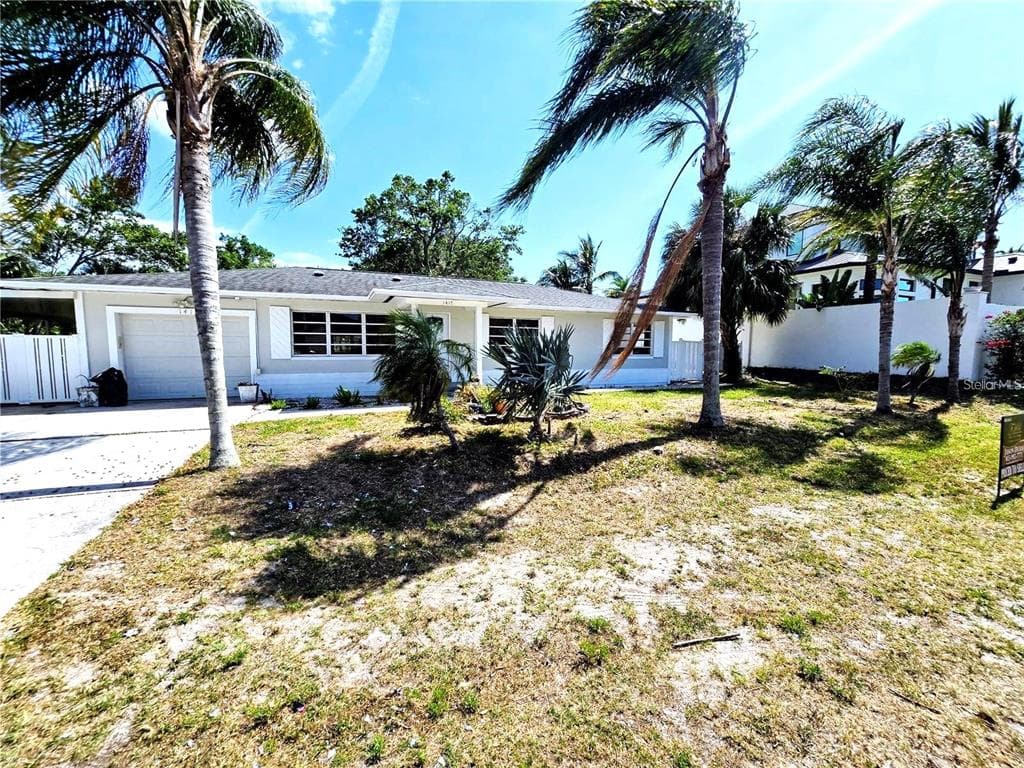 1417 W CURLEW PLACE TARPON SPRINGS, FL 34689