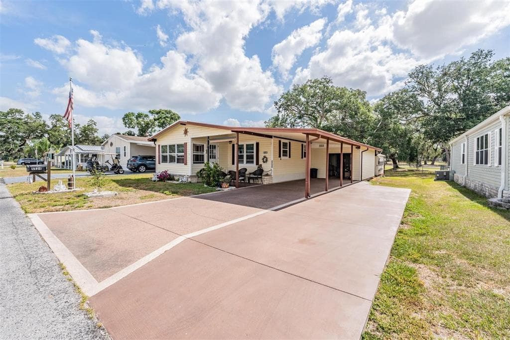5524 BETMAR DRIVE ZEPHYRHILLS, FL 33542