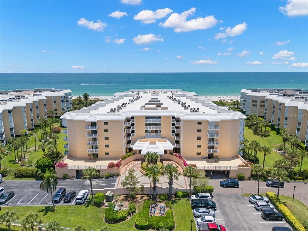 6600 SUNSET WAY UNIT 318 ST PETE BEACH, FL 33706