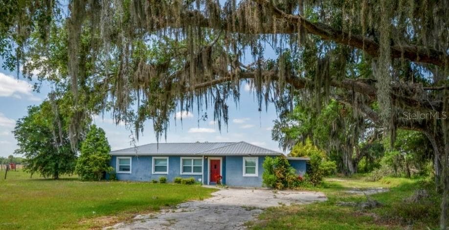 11015 S COUNTY ROAD 39 LITHIA, FL 33547