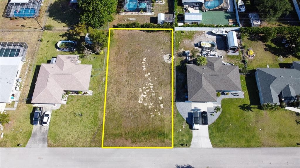 2129 SE 6TH LANE CAPE CORAL, FL 33990