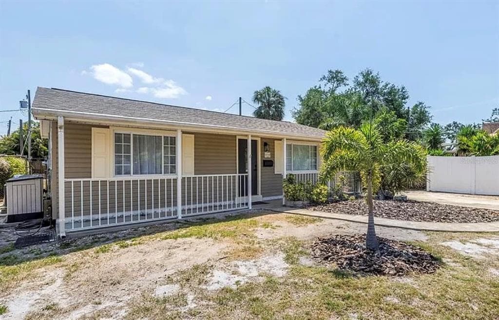 2719 BOCA CIEGA DRIVE N ST PETERSBURG, FL 33710