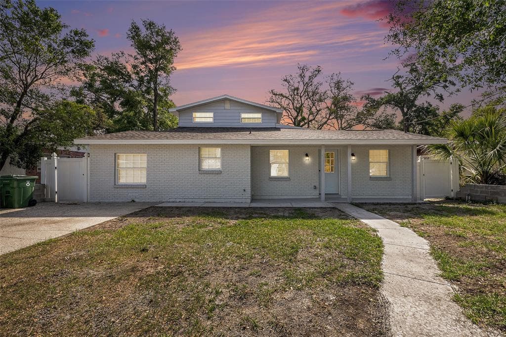 4915 N 37TH STREET TAMPA, FL 33610