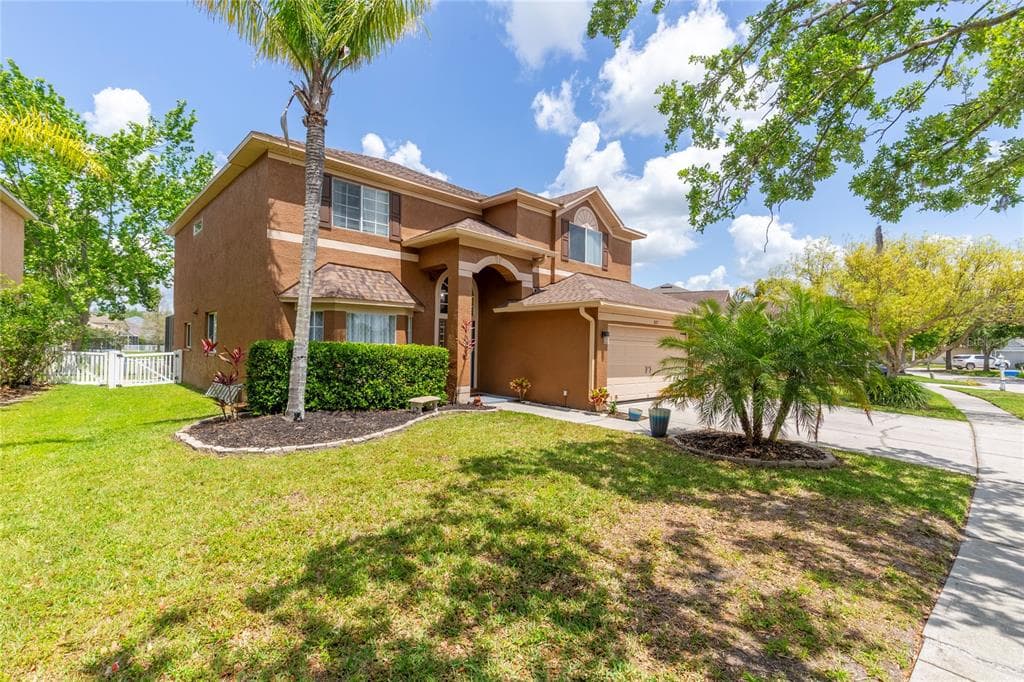 4123 HARBOR LAKE DRIVE LUTZ, FL 33558