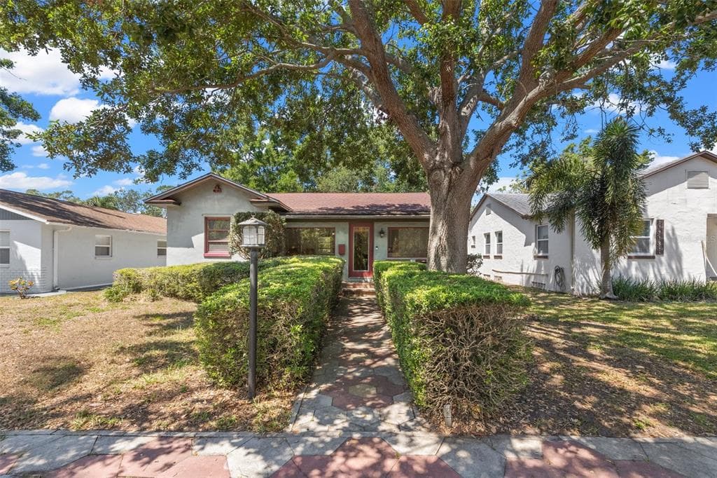 1610 15TH STREET N ST PETERSBURG, FL 33704